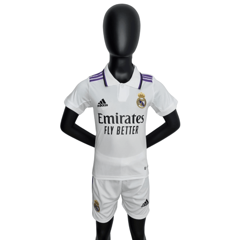 Kit infantil Real Madrid Home 2022/23 Adidas - Paixao de Torcedores
