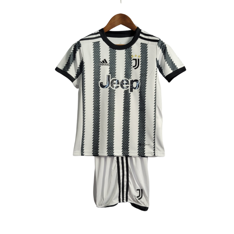 Kit Infantil Juventus I 23/24 - Adidas - Paixao de Torcedores